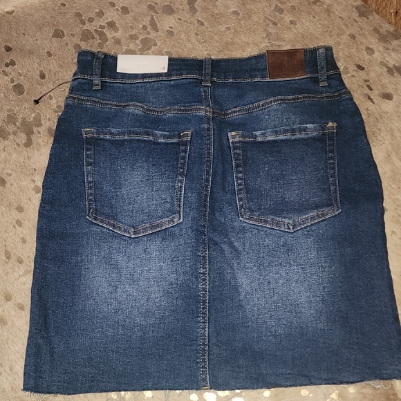Denim Blue Skirt - Picture 4 of 6
